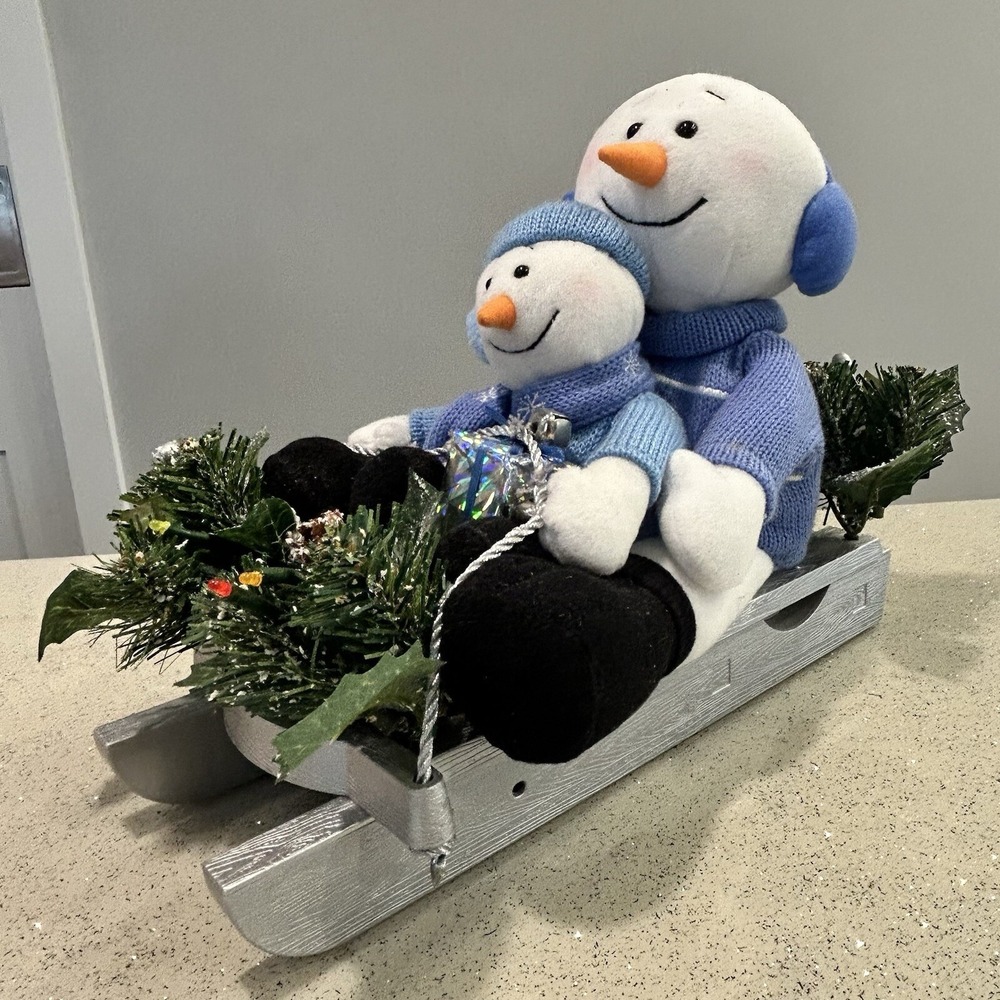 Avon Gift Collection A Magical Winter Sleigh Ride Musical Lights -‎ Snowman